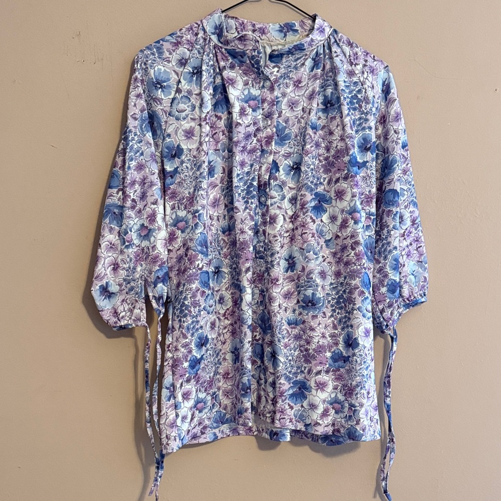 Orbit Vintage Blouse